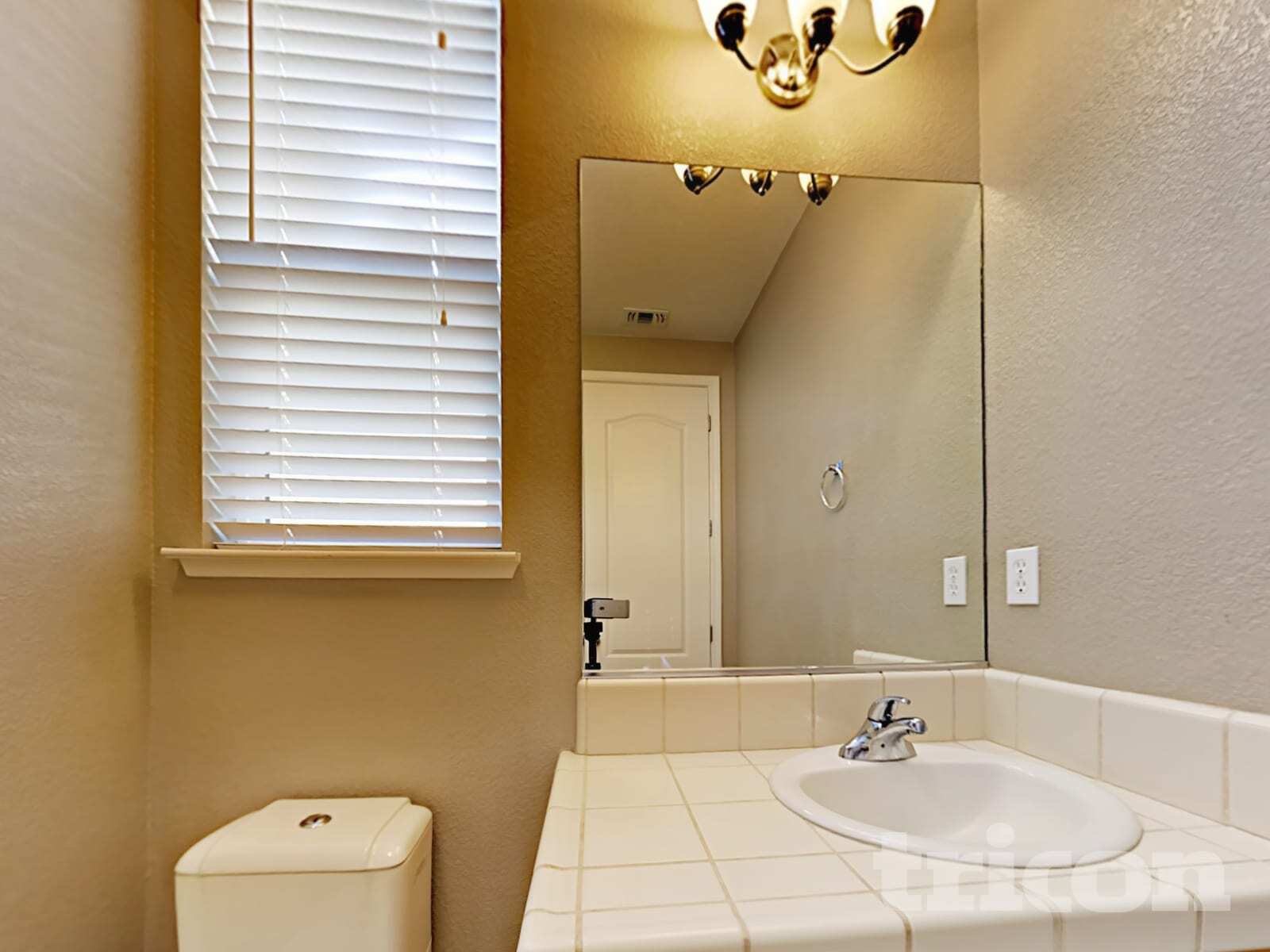 Building Photo - 5518 Savage Ave