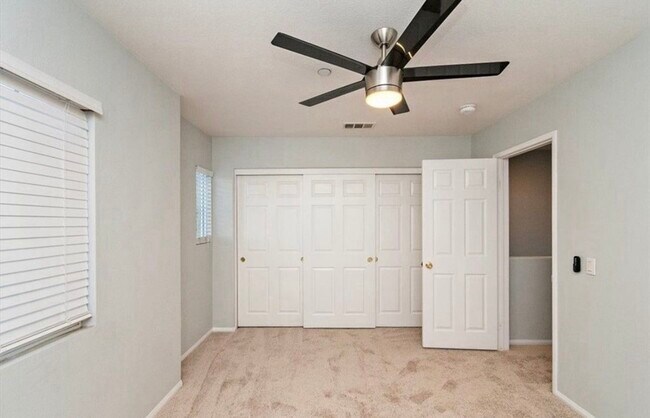 Building Photo - 4591 Sandano St