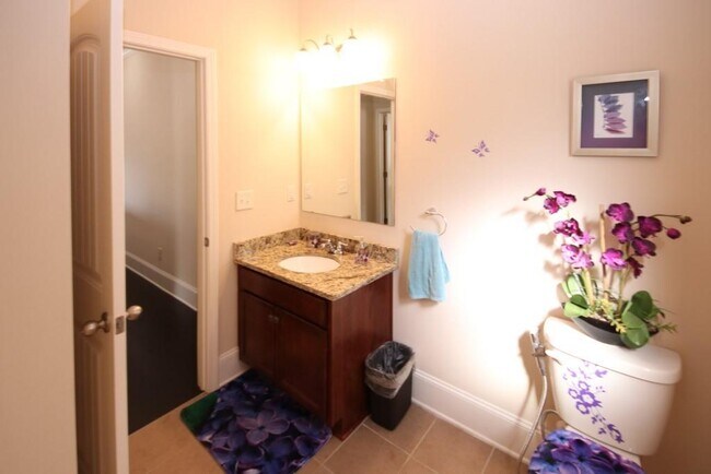 Building Photo - 3415 Pointe Vecchio Cir
