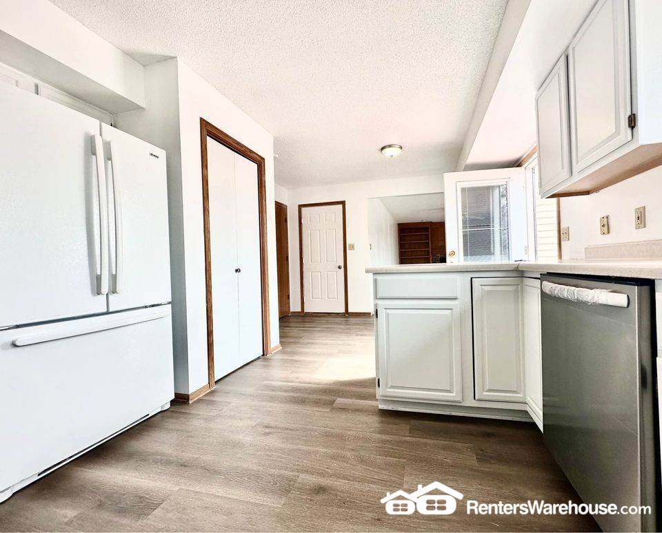 Building Photo - 2048 Walnut St