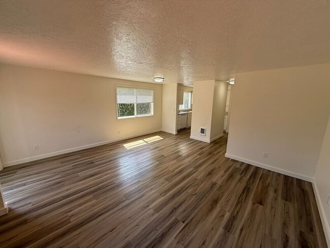 Building Photo - 3712 47th Ave NE