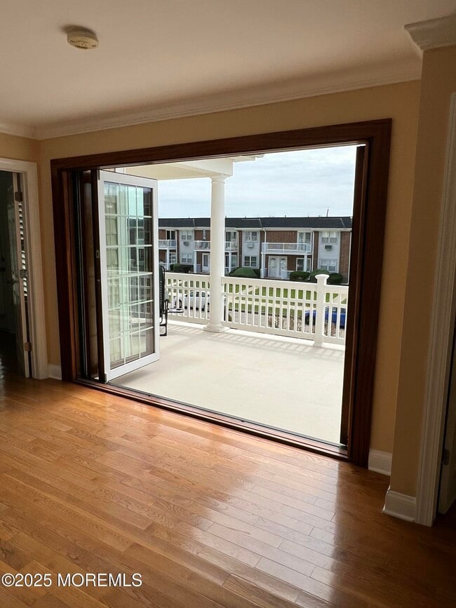 Building Photo - 106 2nd Ave