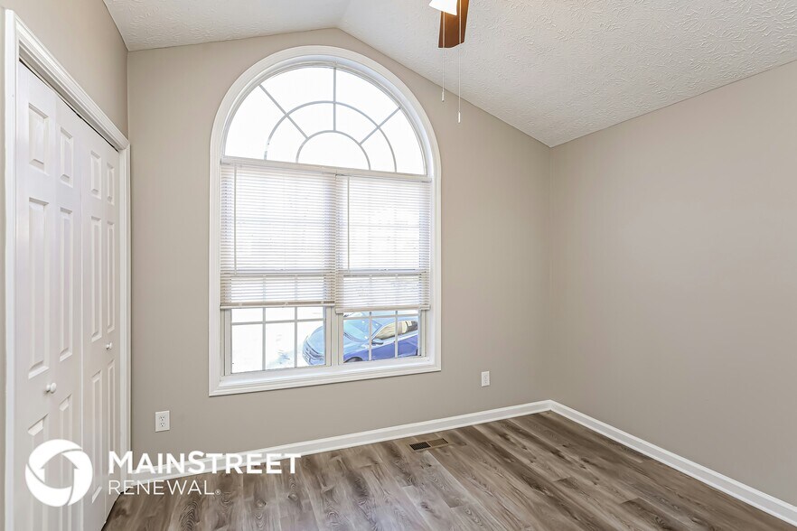 Building Photo - 3957 Edgebrook Dr