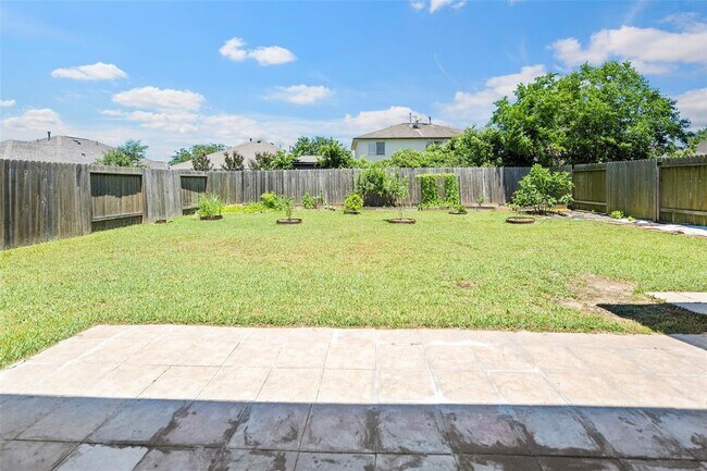 Building Photo - 12730 Pelican Bay Dr