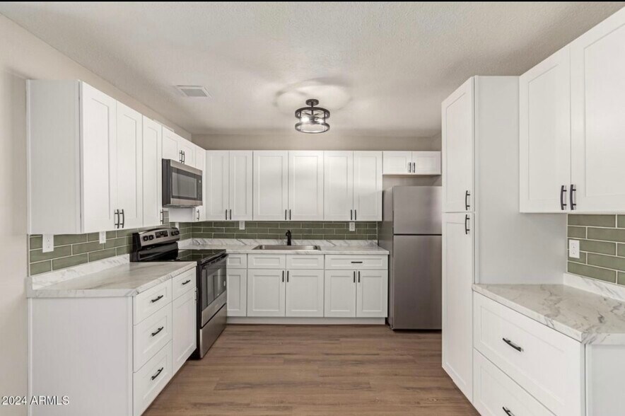 Building Photo - 3540 W Monterey Way