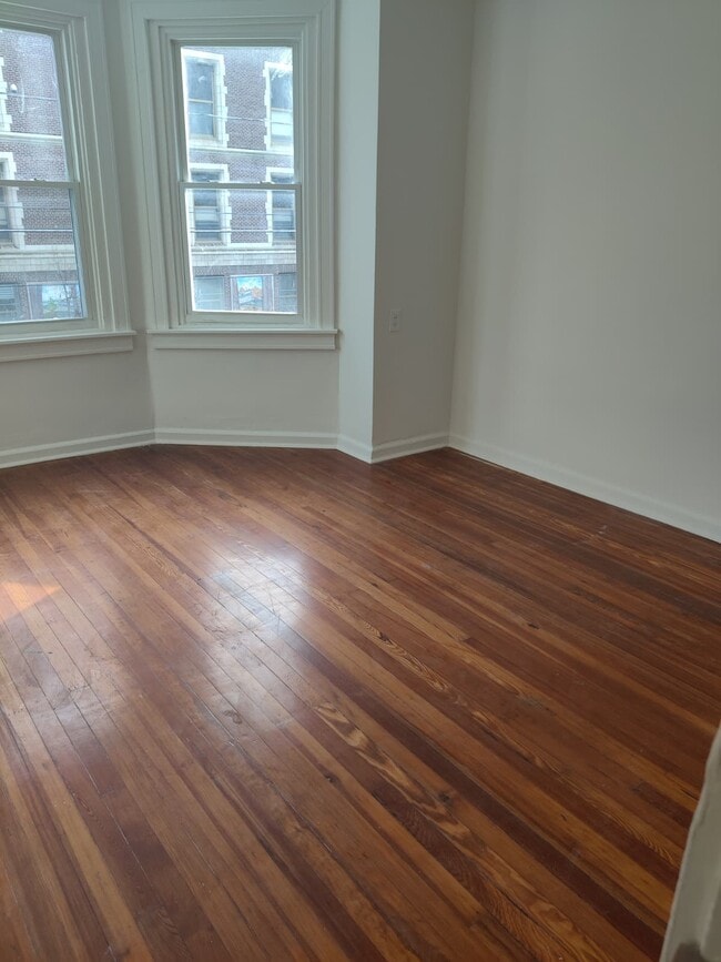 Building Photo - 6528 Limekiln Pike