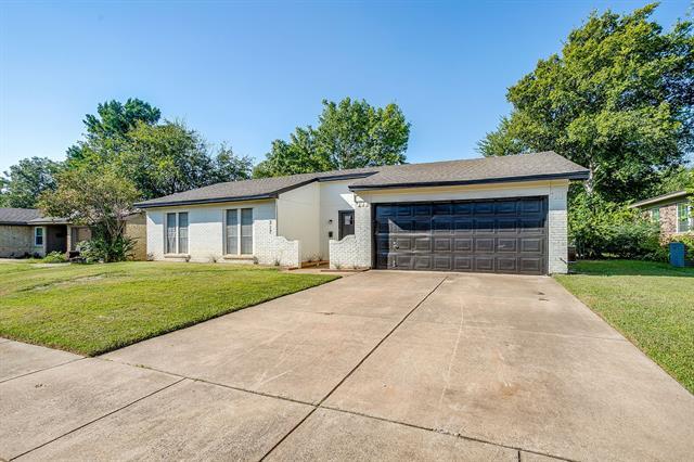 Building Photo - 317 NW Suzanne Terrace