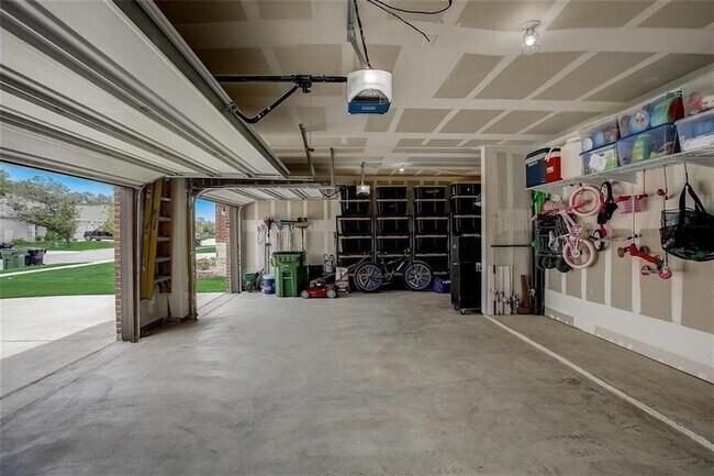 Building Photo - 4316 Rockbrook Farms Ln