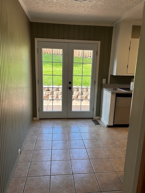 Building Photo - 320 S Rogers St