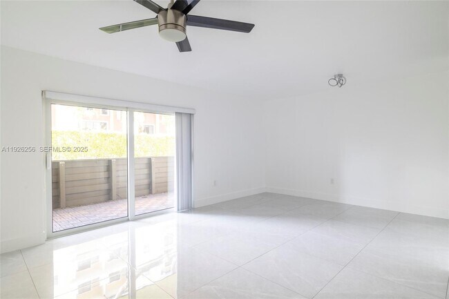 Building Photo - 8305 SW 72nd Ave