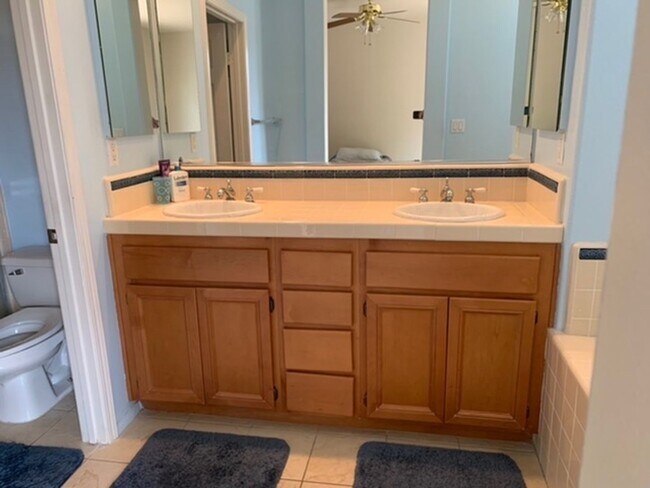 Building Photo - Beautiful Home near Pitts Ranch Park