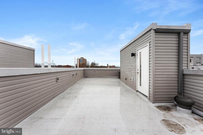 Building Photo - 1407 N 8th St