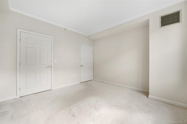 Building Photo - 300 Mamaroneck Ave