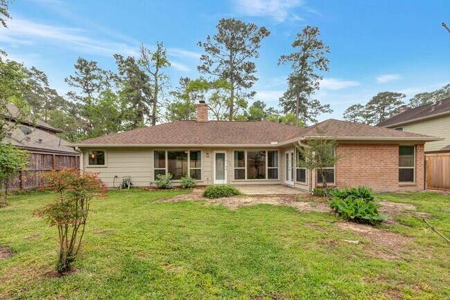 Building Photo - 17 Wishbonebush Rd