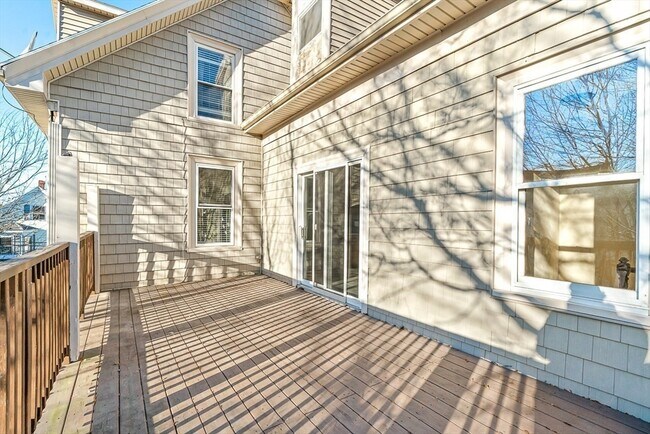 Building Photo - 11 Symonds St