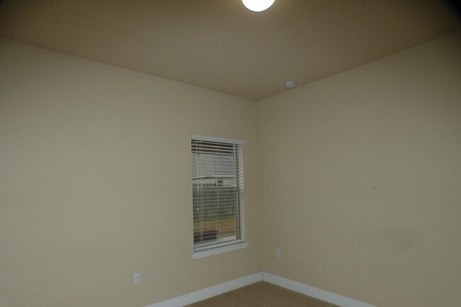 Building Photo - 3-Bedroom Home + Office/Flex Space