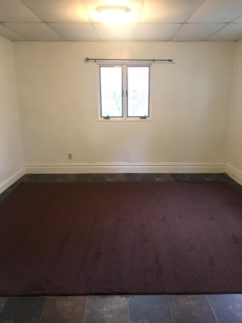 Building Photo - 704 N Chestnut St