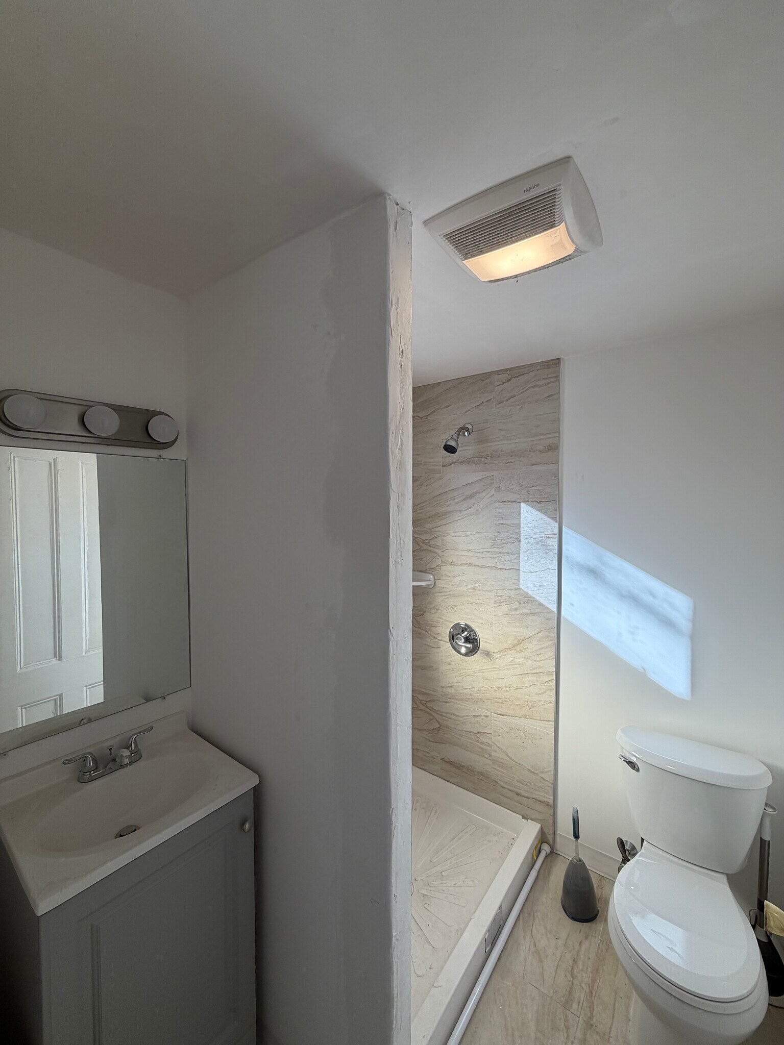 Building Photo - 17 Cushman Rd