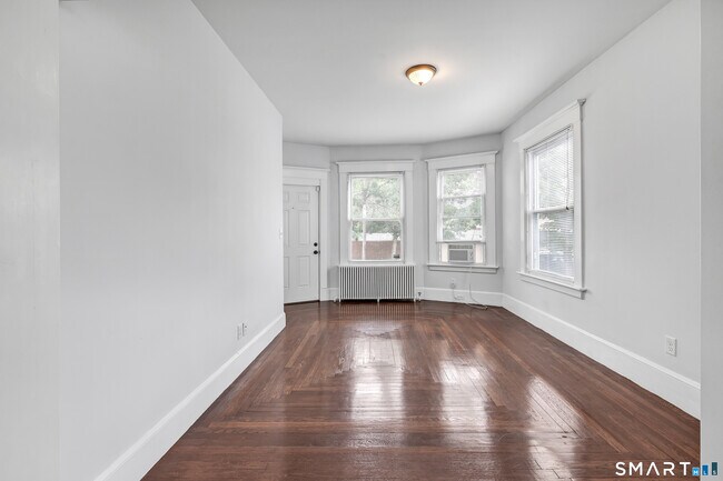 Building Photo - 64 Brownell St