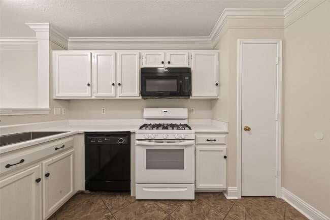 Building Photo - 16715 N Mist Dr