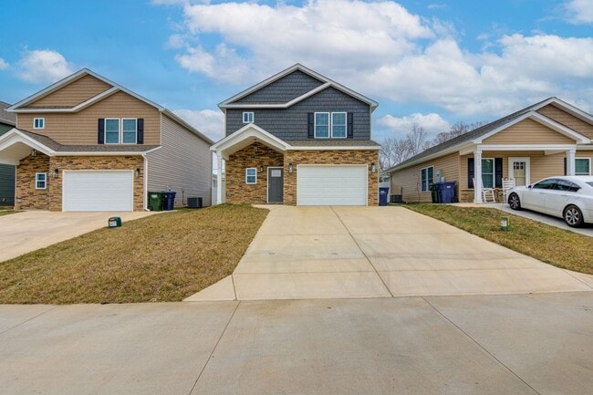 Building Photo - Charming New Build with Luxury Finishes, Covered Patio & Spacious Primary Suite