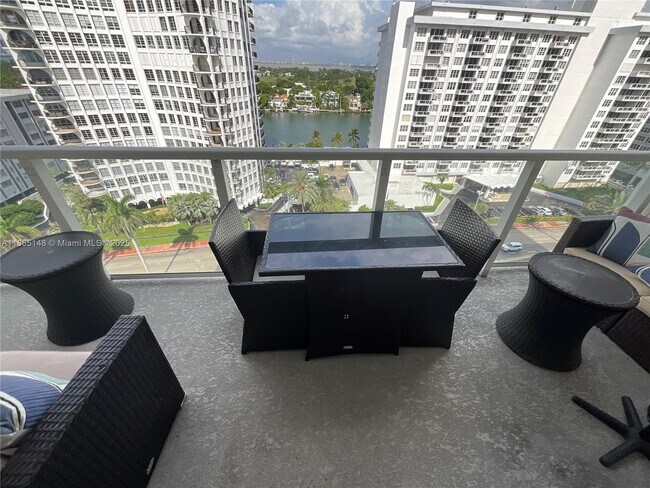 Building Photo - 5701 Collins Ave