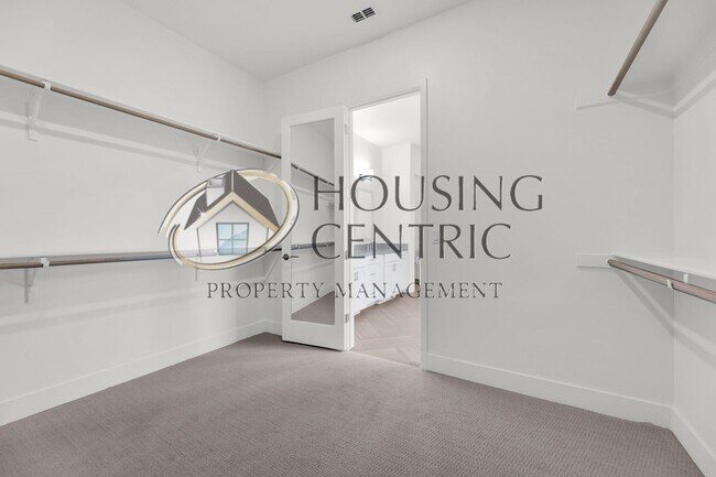Building Photo - Exceptional Newer Construction Executive Rental in El Dorado Hills