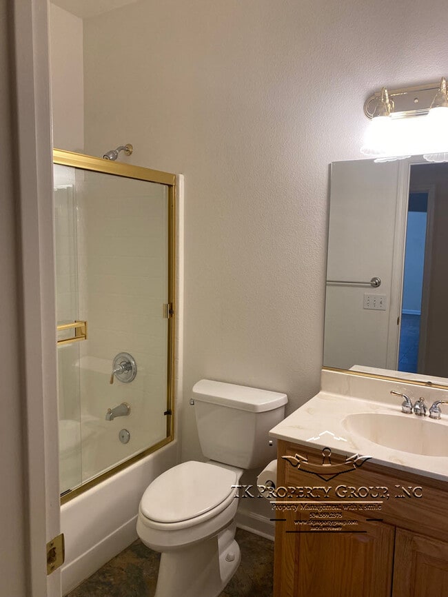 Building Photo - 108 Scotia Pines Cir