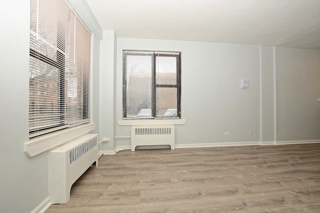 Building Photo - 7200 S Coles Ave
