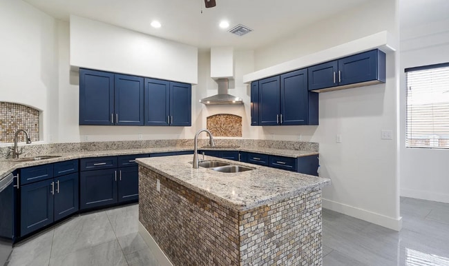 Building Photo - 28301 N 154th St