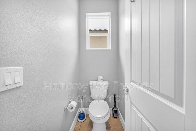 Building Photo - 589 Rosa Monte Wy