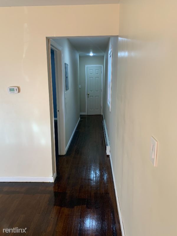 Building Photo - 3 br, 1.5 bath House - 369 E 28th St