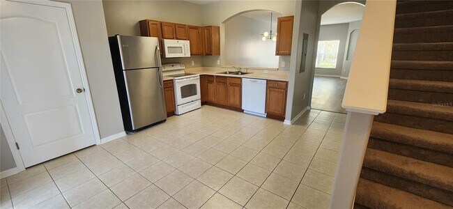 Building Photo - 1048 Sleepy Oak Dr