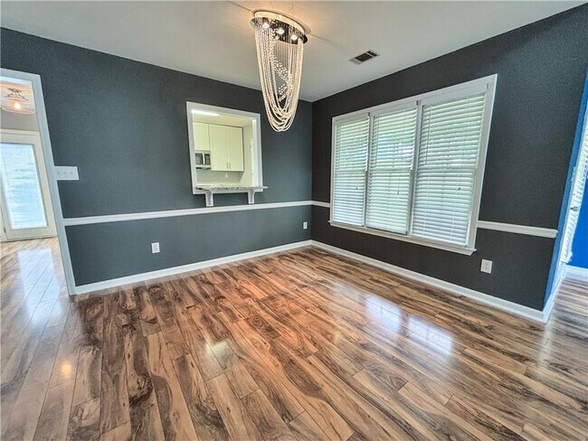 Building Photo - 6449 Ivey Chase SE