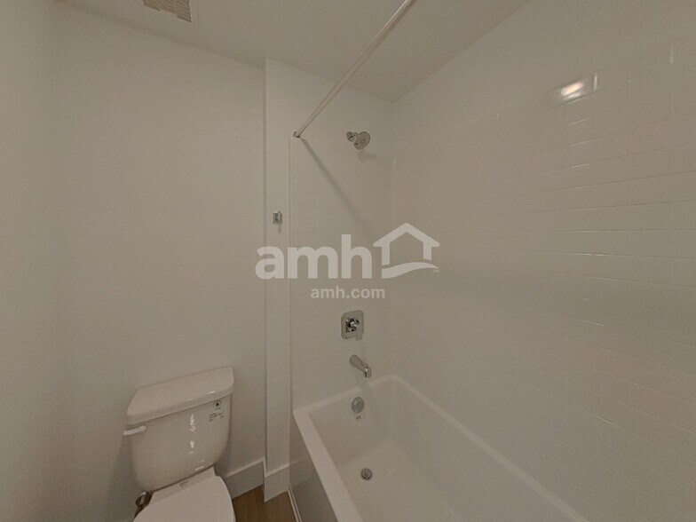 Building Photo - 5855 Fly Fisher St