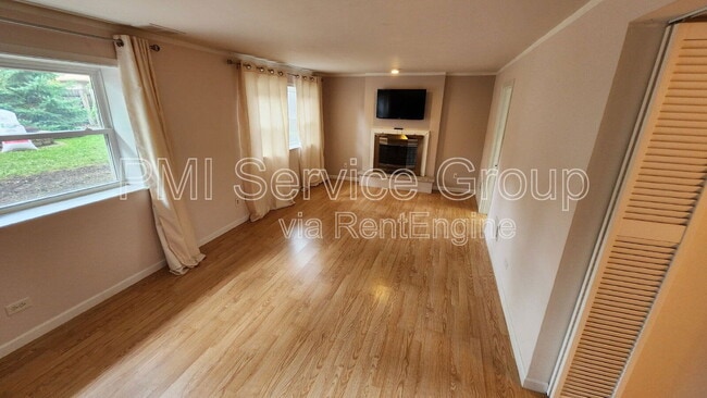 Building Photo - 8558 Beller Ct