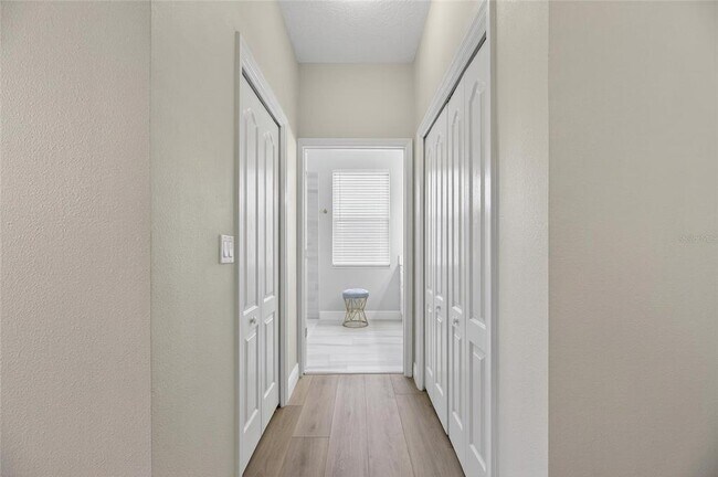 Building Photo - 1103 Villeroy Dr