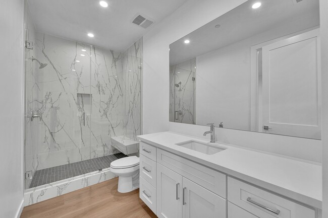 Building Photo - Modern Brand new 5-Bedroom Home for Lease ...