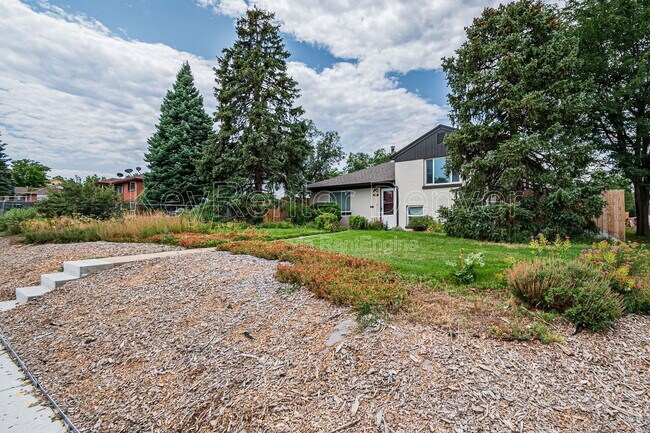 Building Photo - 201 S Meade St