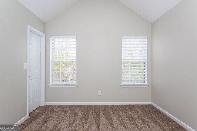 Building Photo - 3704 Lower Creek Dr
