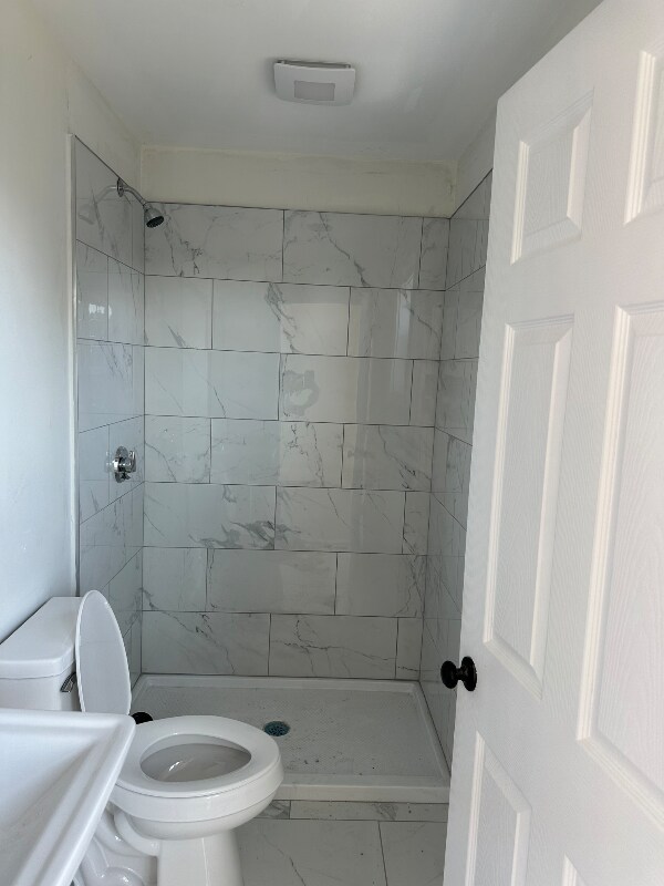 Building Photo - 15 Sybaris St