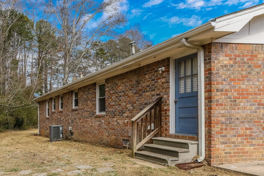 Building Photo - 6410 Jane Dr