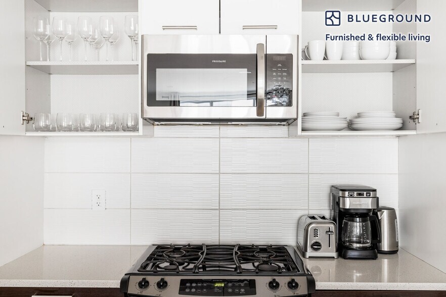 Building Photo - 535 Union Ave