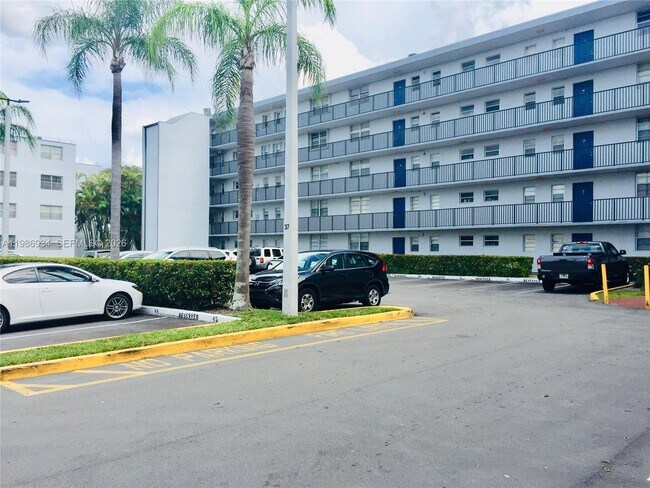 Building Photo - 14170 SW 84th St