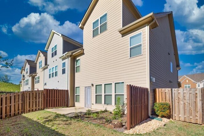 Building Photo - 4305 Bryton Trace Dr