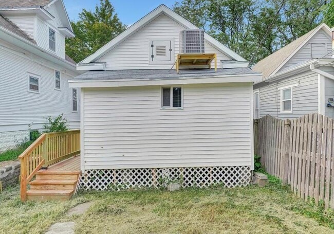 Building Photo - 820 Charleston St