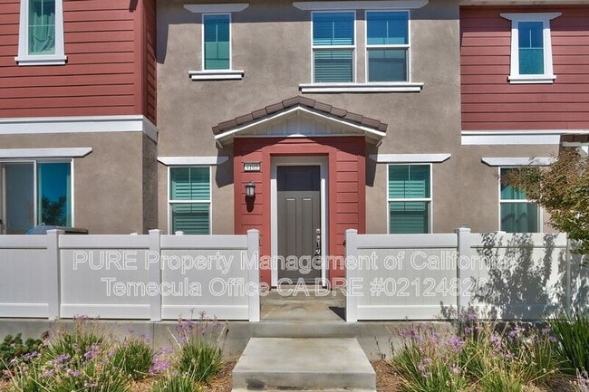 Building Photo - 36351 Elizabeth Ln