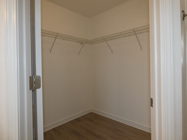 Building Photo - 4-Bedroom All Brick Home - Gulf Breeze