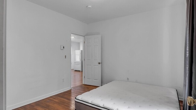 Building Photo - 1442 Main St