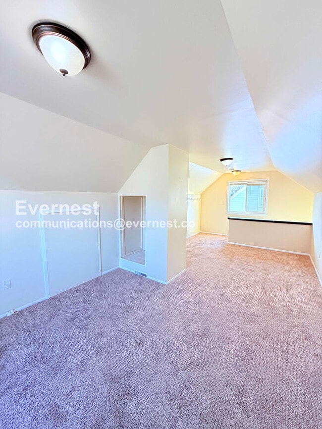 Building Photo - 24612 Berry Ave